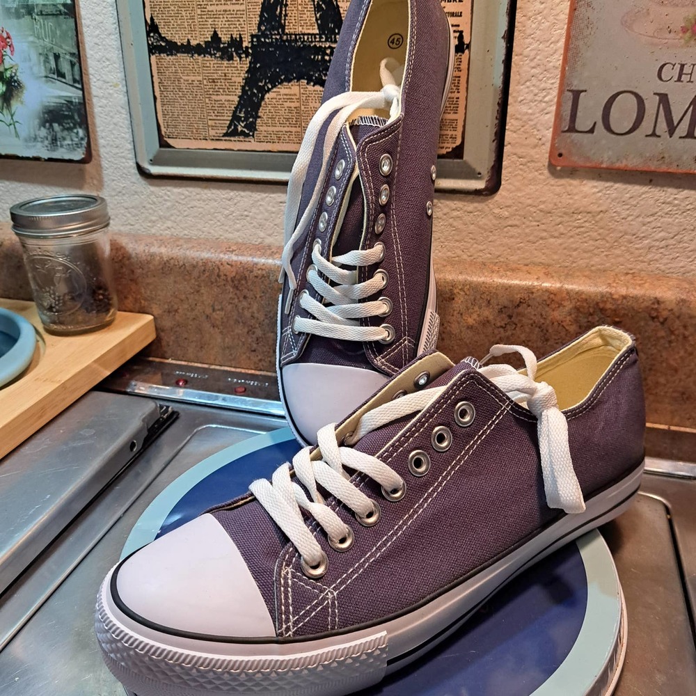 NEW Men Canvas Low top Shoes Classic Casual Sneaker - SZ 11